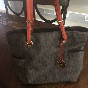 Michael Kors purse
